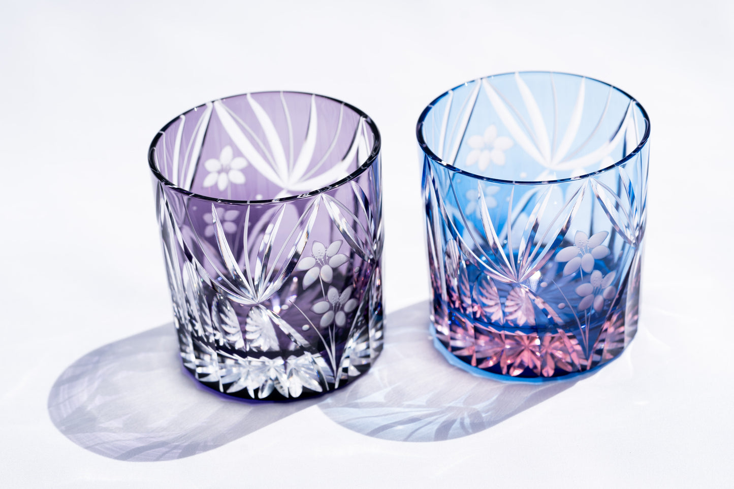 M-3067-V Flower Basket Pattern Mini Old Purple