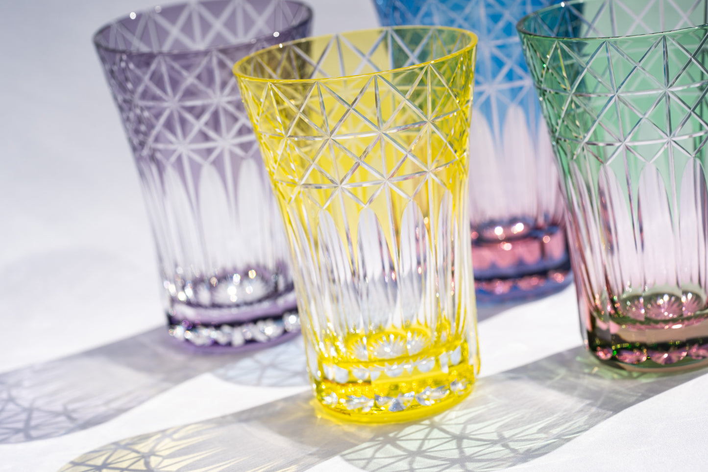 M-7528-Y Diamond and Scale Pattern Open Top Tumbler, Yellow