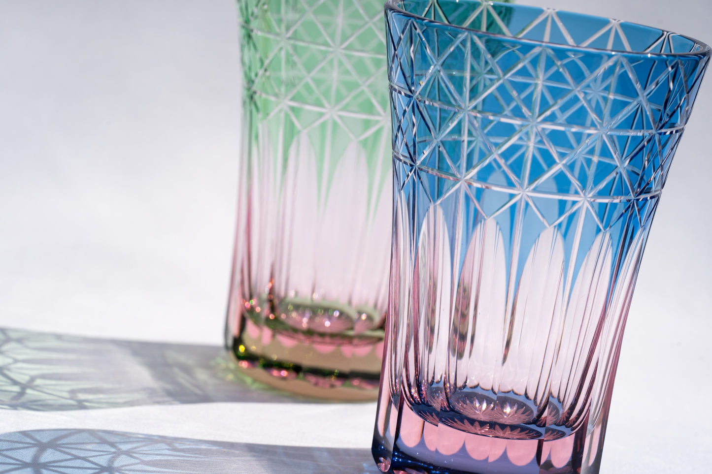 M-7528-BP Diamond and Scale Pattern Open Top Tumbler Blue Pink