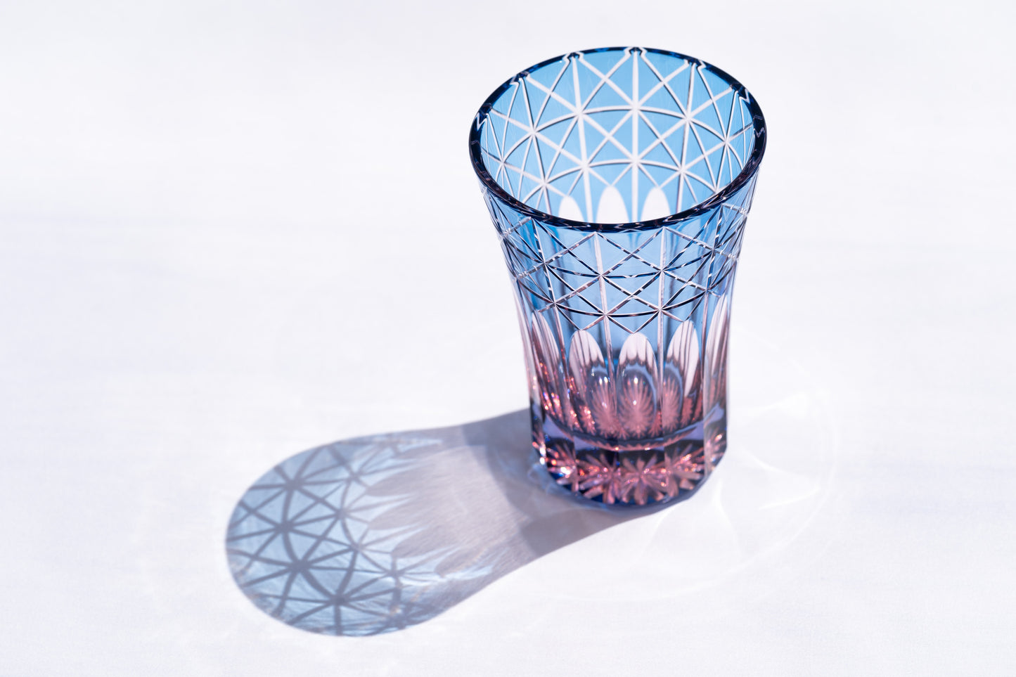 M-7528-BP Diamond and Scale Pattern Open Top Tumbler Blue Pink