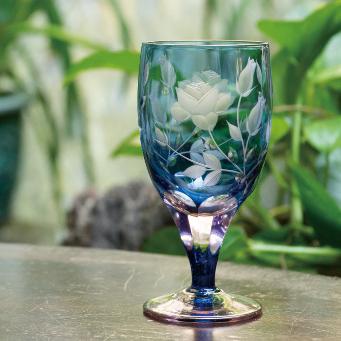 M-6081-PG 薔薇文様 足付ビール杯 ピンクグリーン - 硝子工房 彩鳳