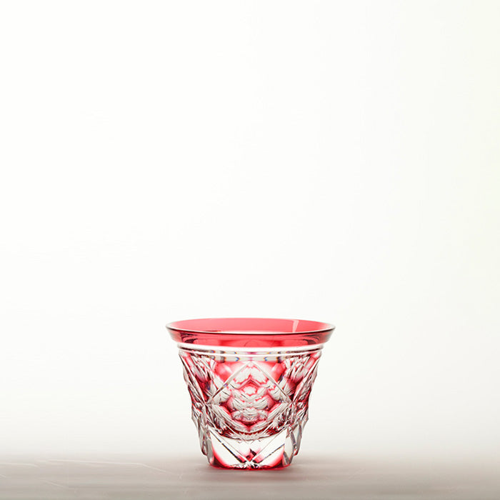 M-898-R 七宝四花菱文様 ぐい呑 金赤 - 硝子工房 彩鳳