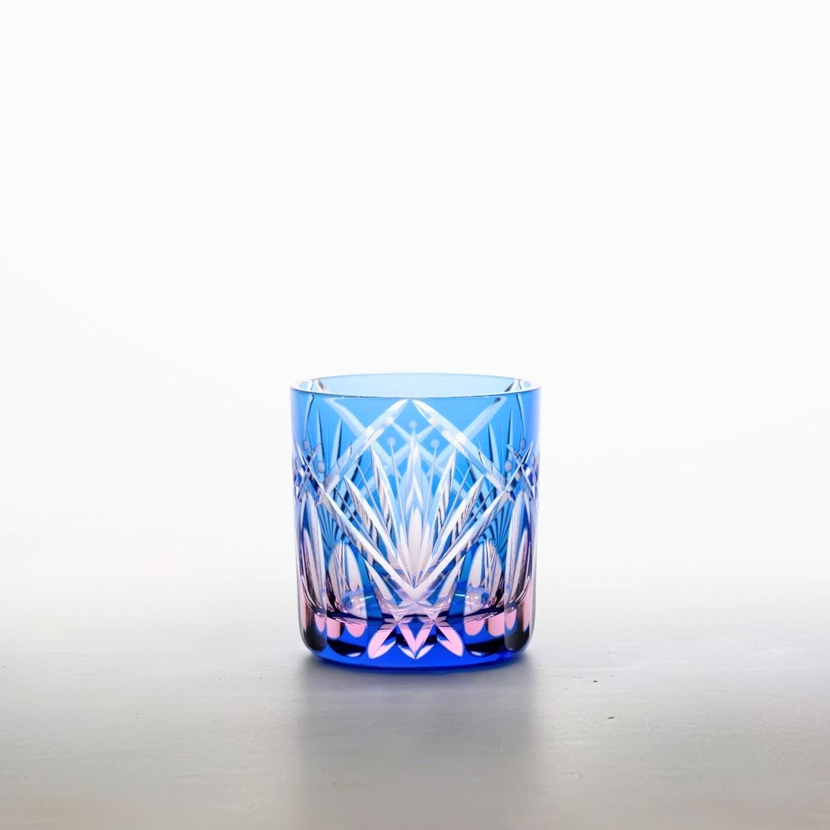 M-578 笹の葉菱文様 ぐい呑