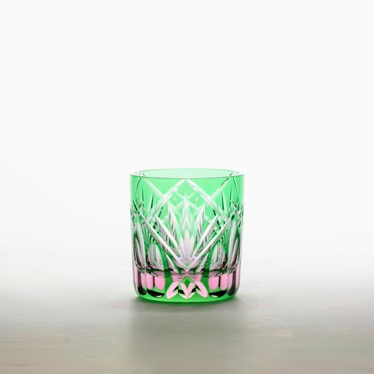 M-578 笹の葉菱文様 ぐい呑